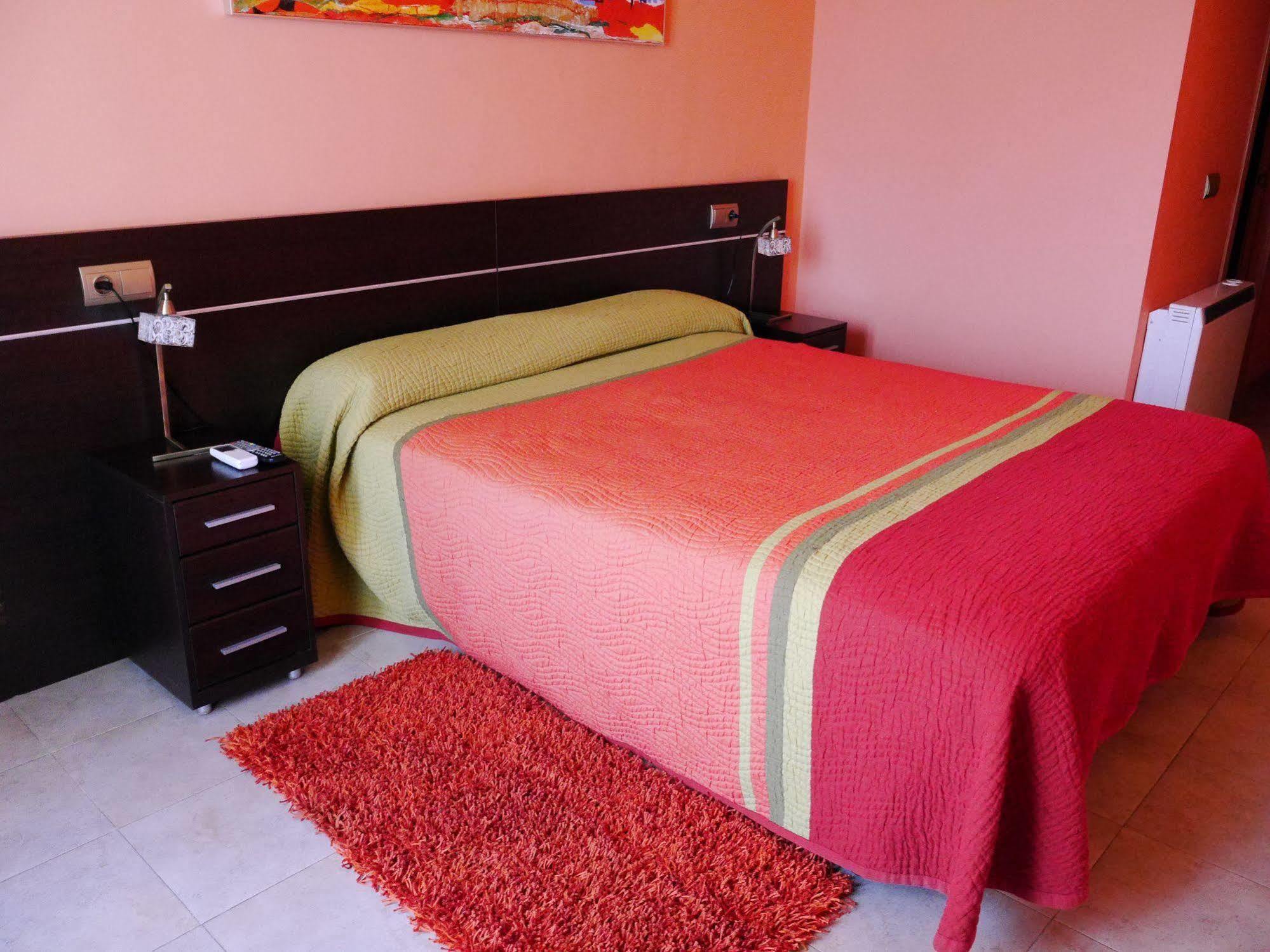 Hostal Bavieca Мединасели Екстериор снимка
